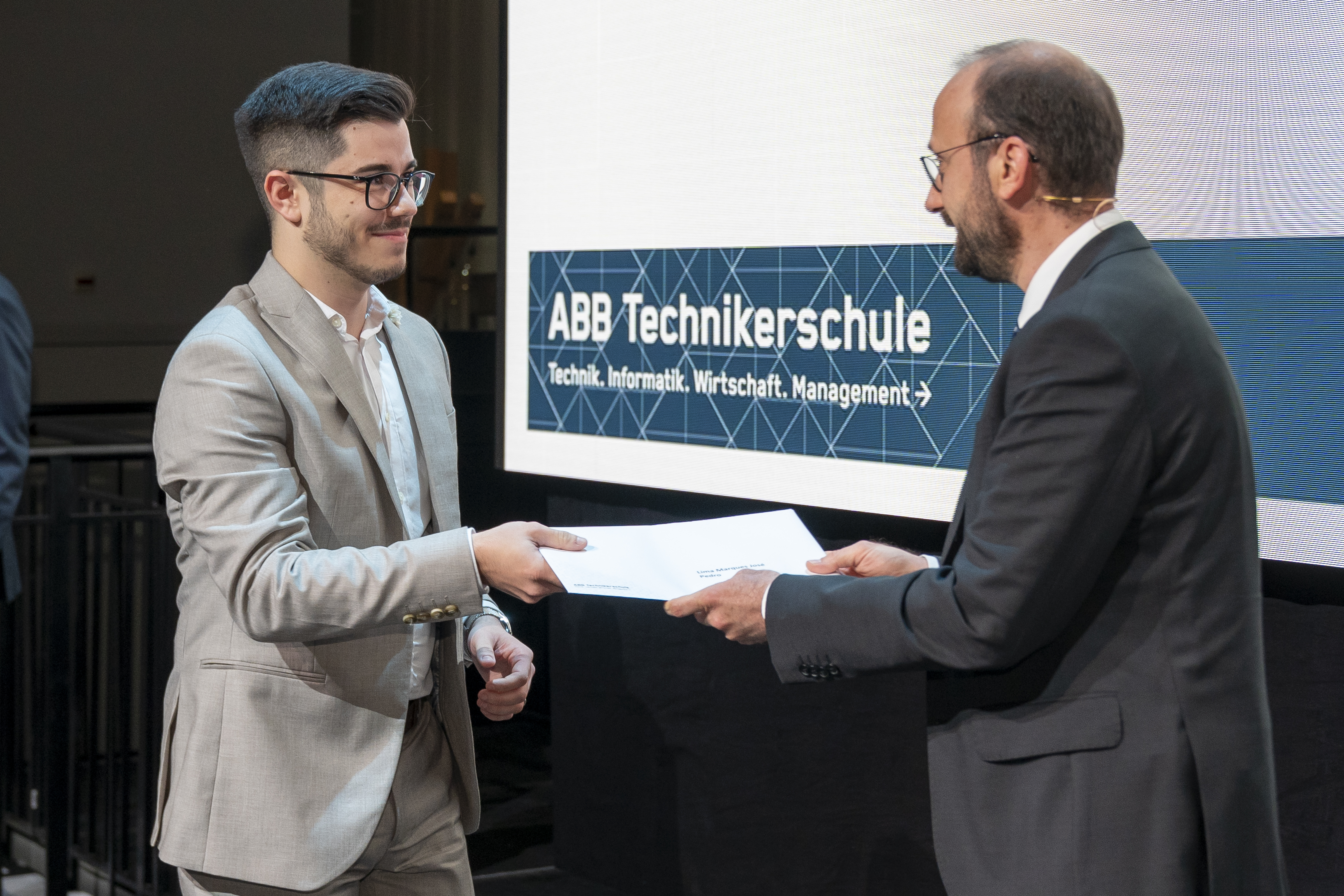 Diplomfeier 2022 Bildungsgänge HF der ABB Technikerschule